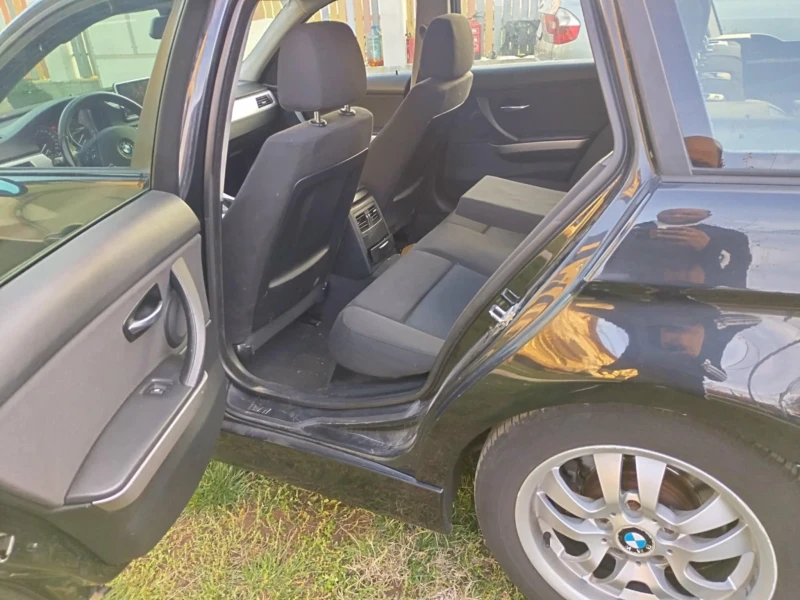 BMW 320 320i LPG, снимка 5 - Автомобили и джипове - 52423477