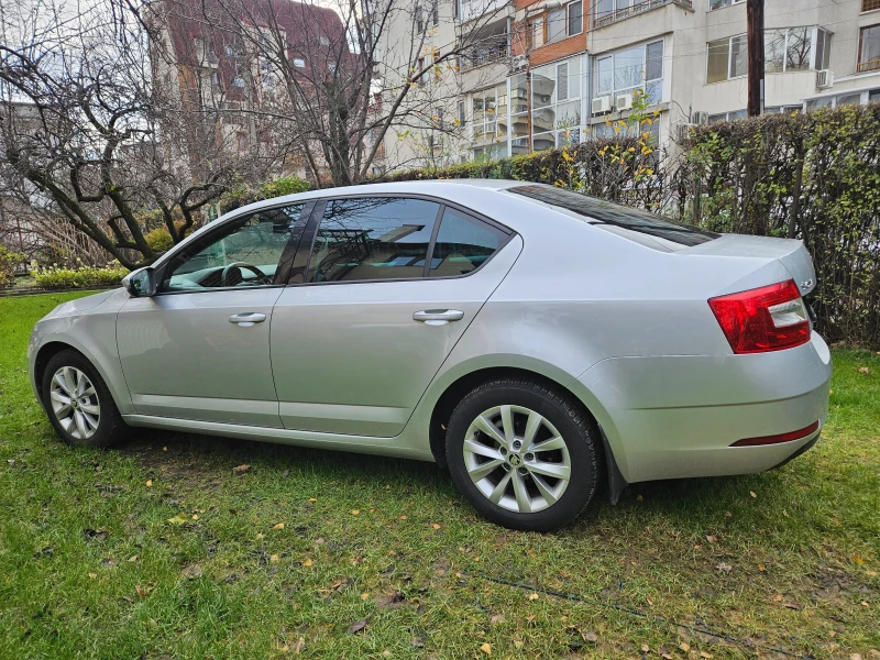 Skoda Octavia Style, снимка 12 - Автомобили и джипове - 52991485