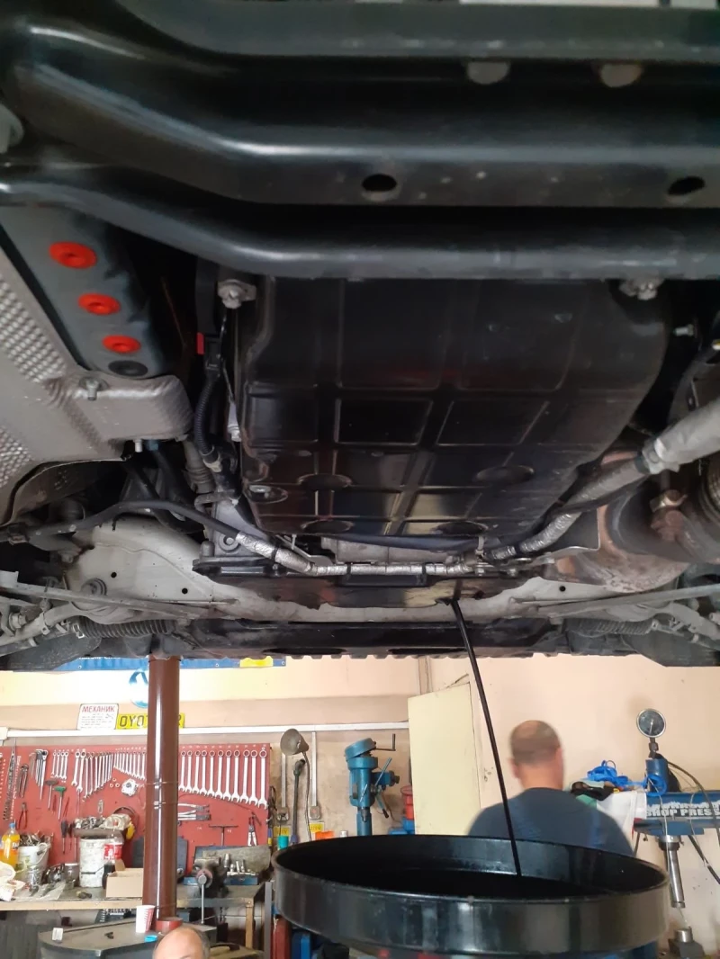 Mercedes-Benz E 350 ОБСЛУЖЕНА! ВСИЧКО ПЛАТЕНО! БАРТЕР!, снимка 15 - Автомобили и джипове - 53115644