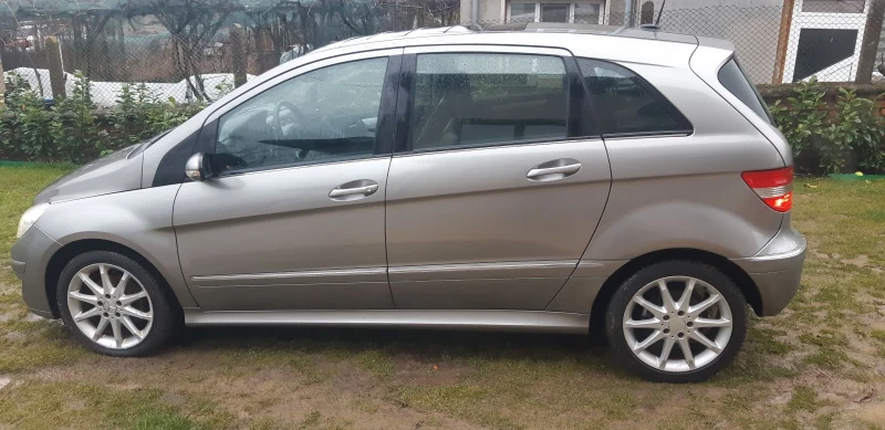 Mercedes-Benz B 200 2.0 -Автомат Бензин 136 кс, снимка 6 - Автомобили и джипове - 53488099