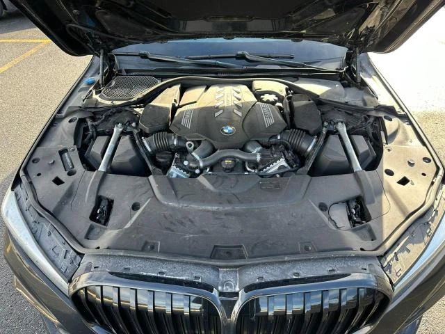 BMW 750 xDrive Steptronic, снимка 7 - Автомобили и джипове - 48606142