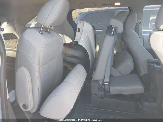 Toyota Sienna LE* 4x4* BLIND SPOT* ЗАДНА КАМЕРА, снимка 6 - Автомобили и джипове - 48629931