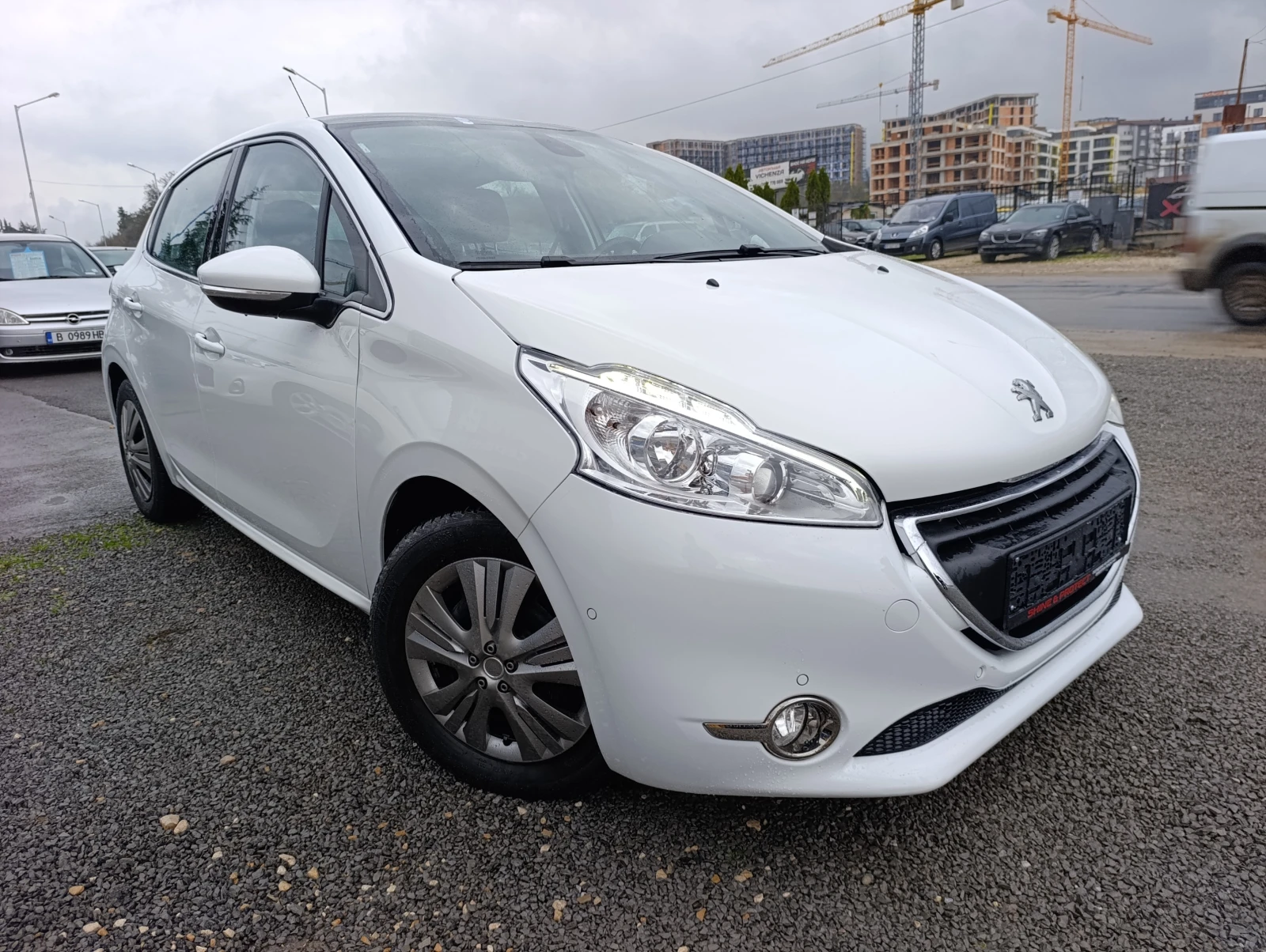 Peugeot 208 1.6i АВТОМАТИК, снимка 1