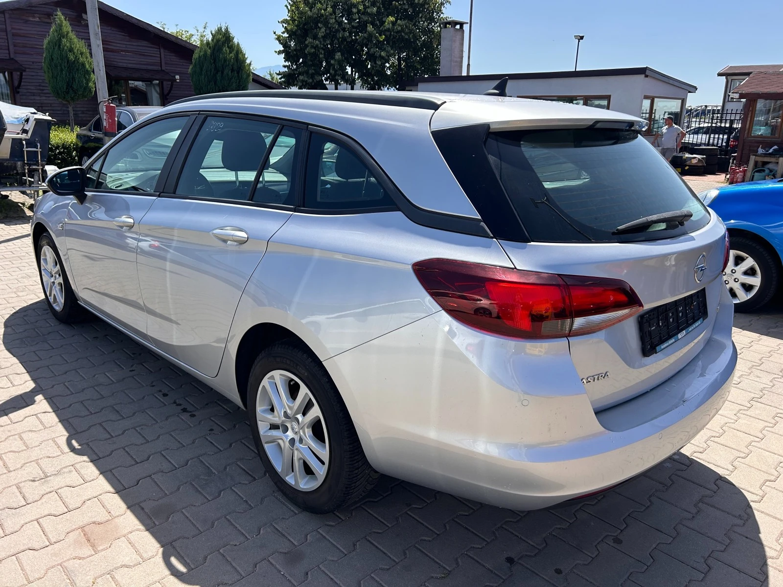 Opel Astra 1.4i NAVI EURO 6 ЛИЗИНГ - изображение 8