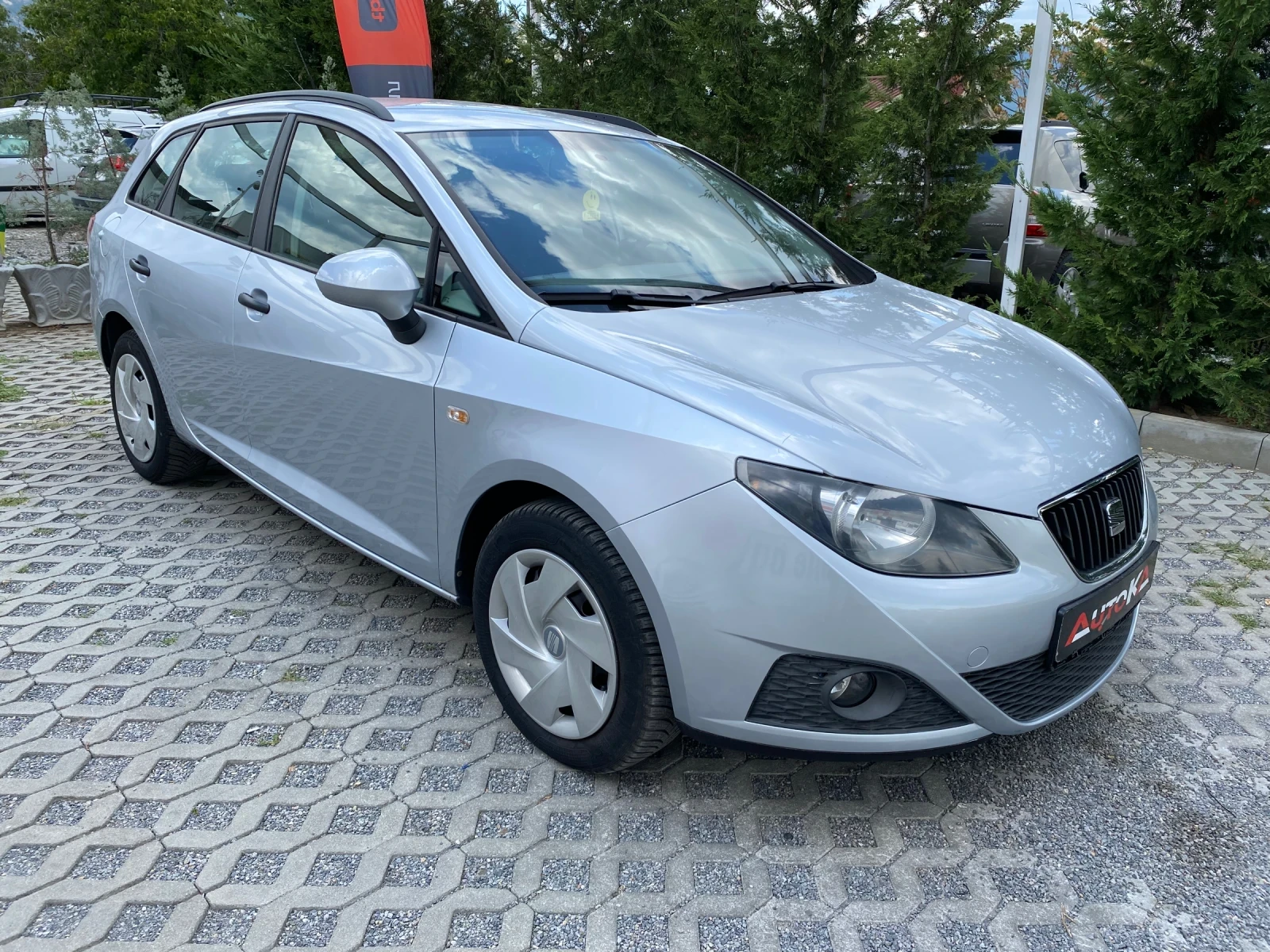 Seat Ibiza 1.2TDI-75кс= 81.000км!= АВТОПИЛОТ= КЛИМАТИК - изображение 2