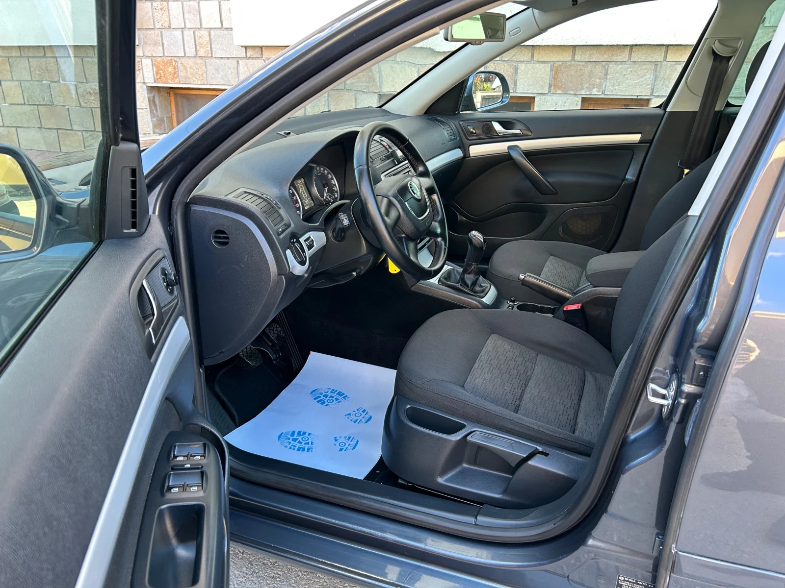 Skoda Octavia 1.6TDI EURO 5 - изображение 8