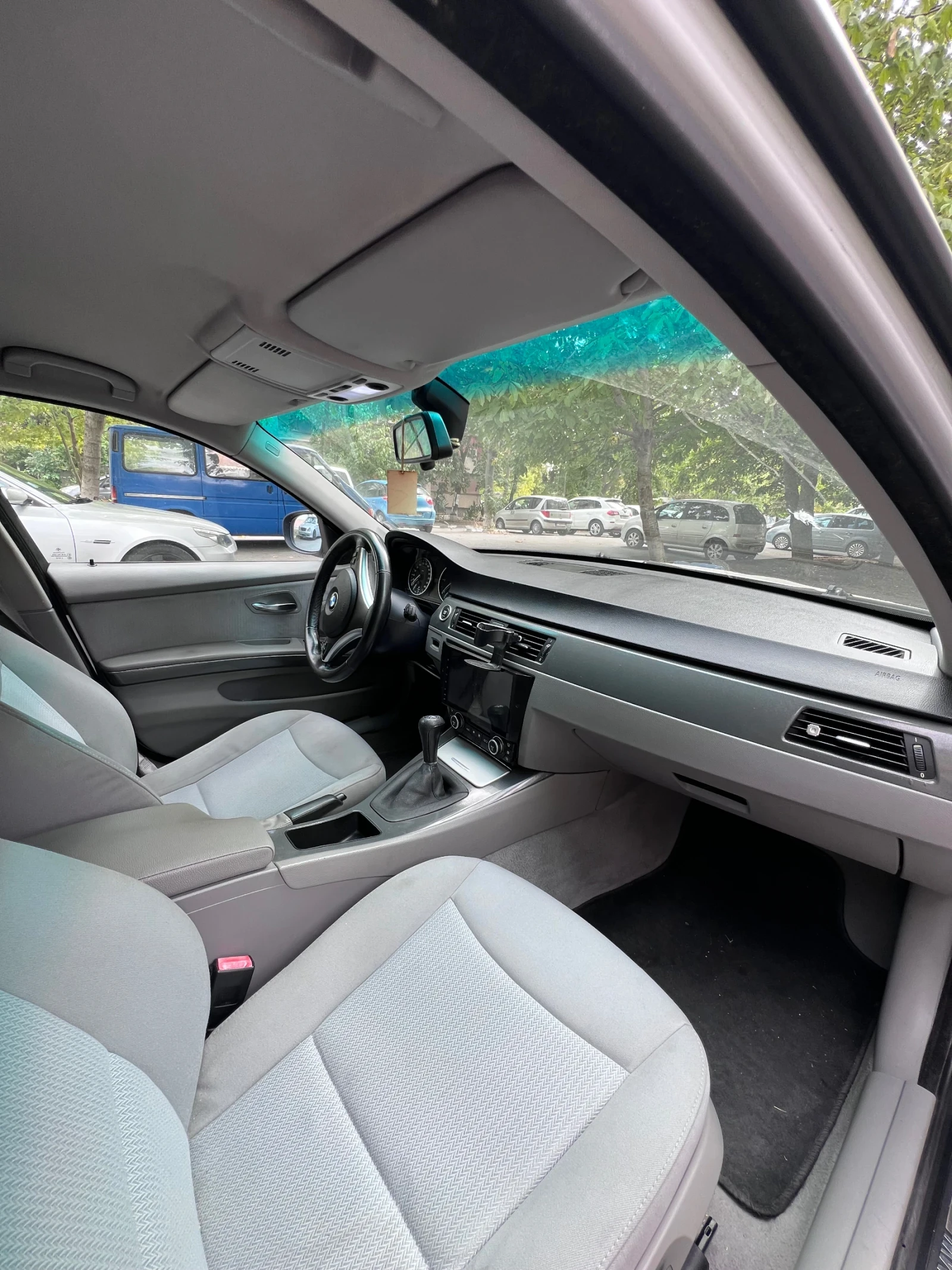 BMW 320 FACELIFT - изображение 3