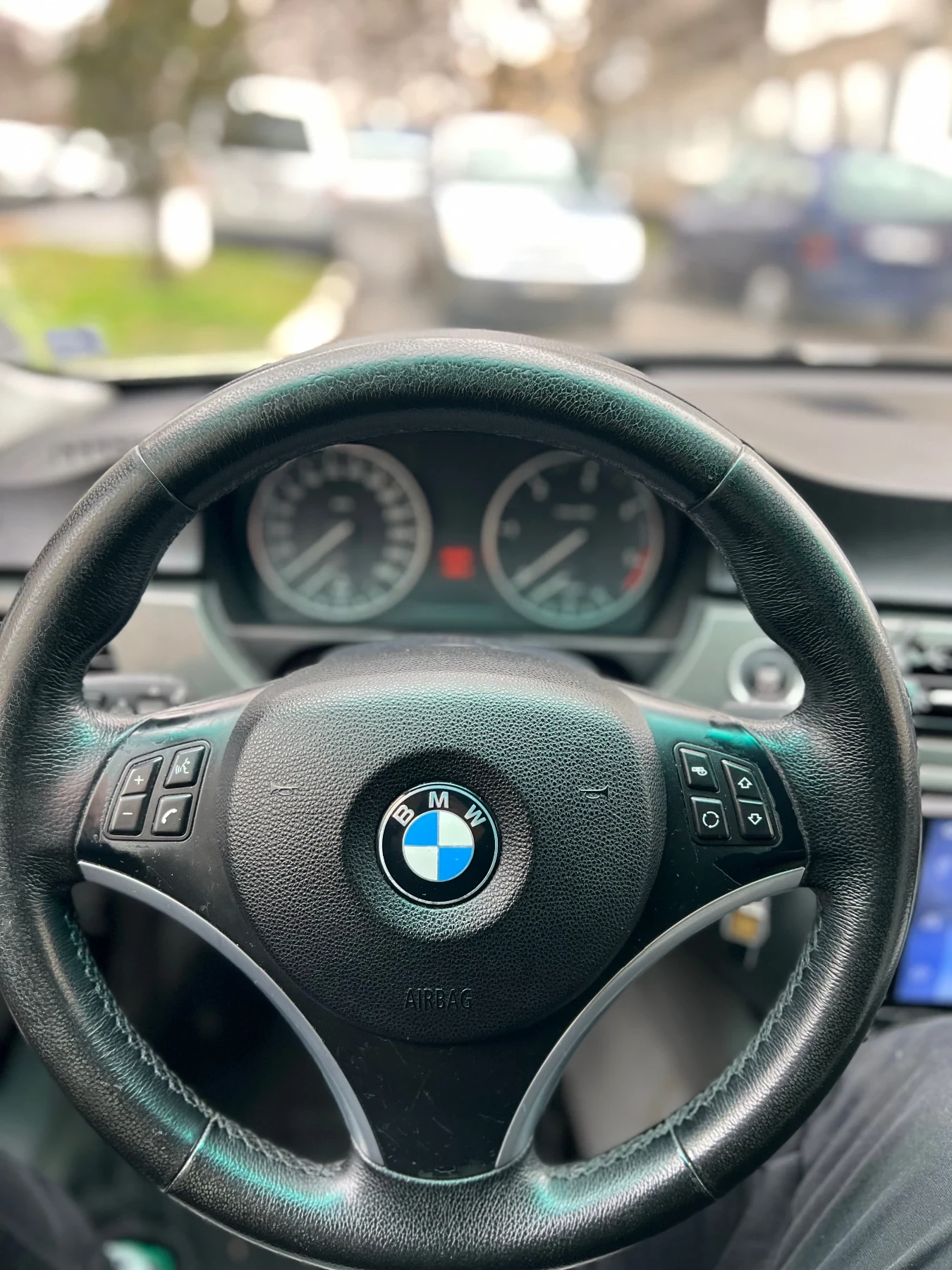 BMW 320 FACELIFT - изображение 10