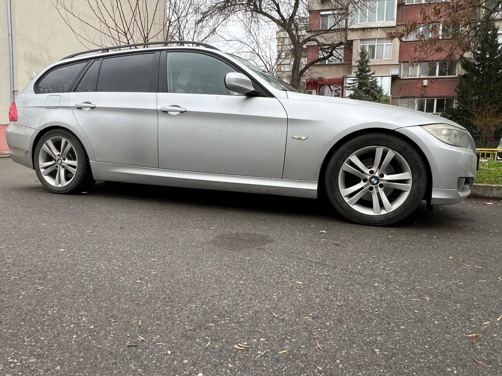 BMW 320 FACELIFT - изображение 9