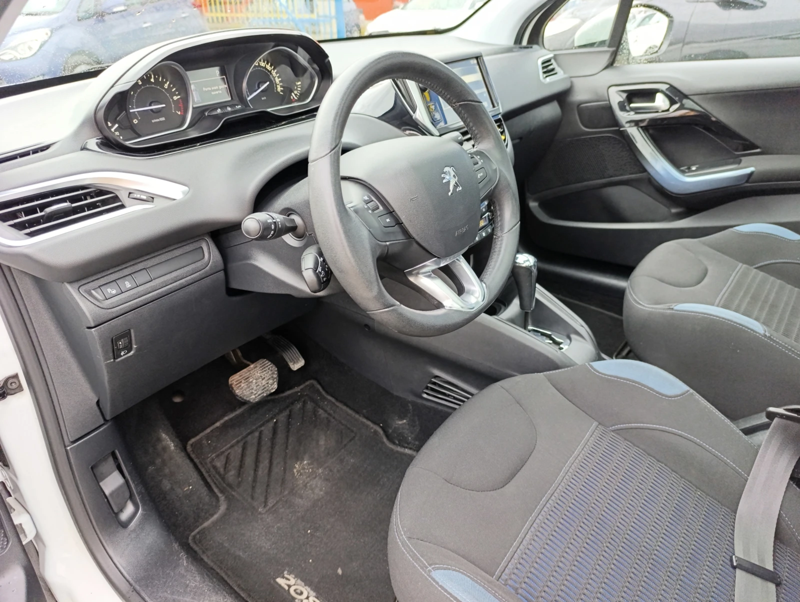 Peugeot 208 1.6i  | Mobile.bg   14