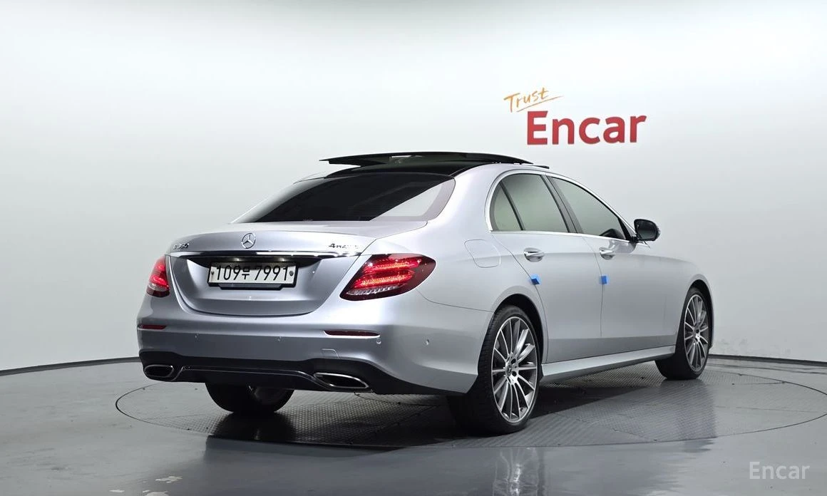 Mercedes-Benz E 350  - изображение 2