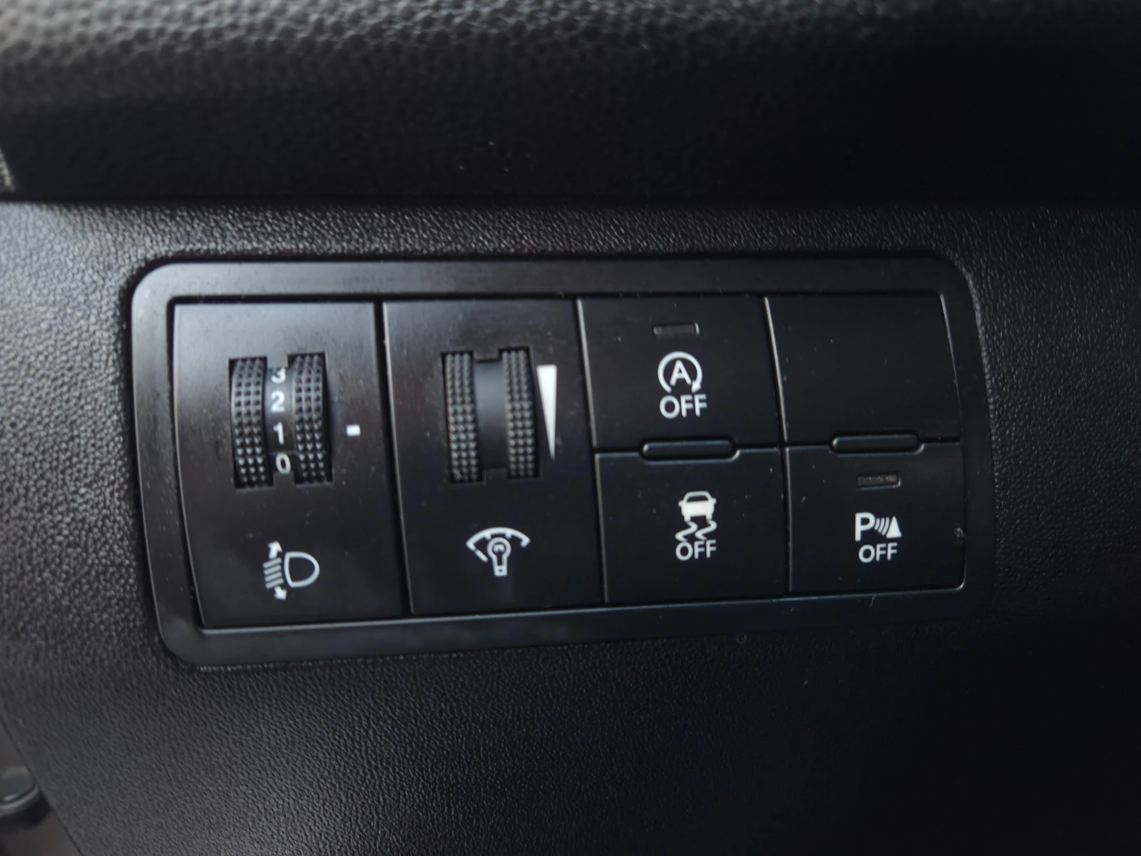 Hyundai Ix20 1.6CRDi* EURO 6B* 116к.с.* УНИКАЛЕН* , снимка 11 - Автомобили и джипове - 53830555