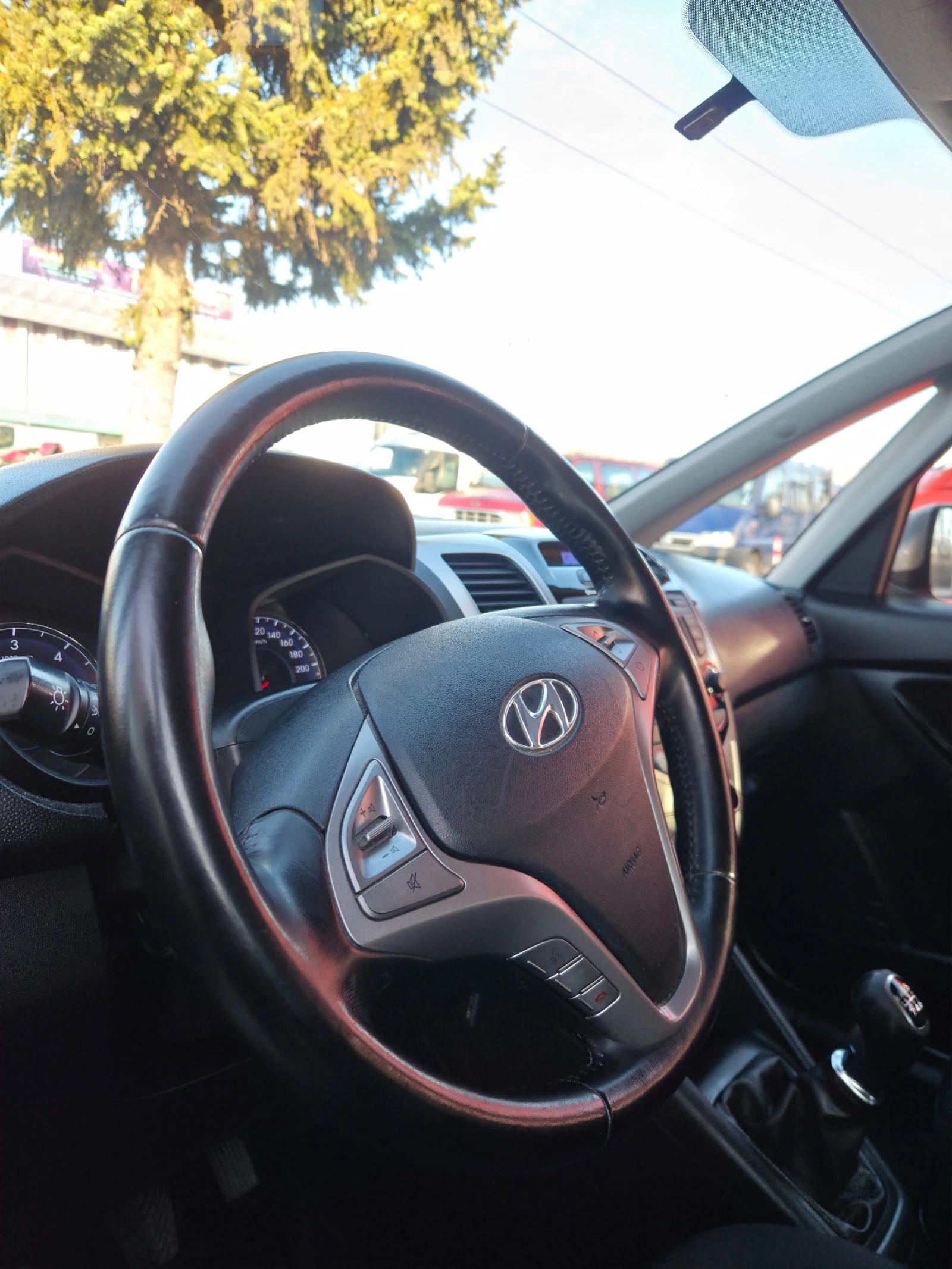 Hyundai Ix20 1.6CRDi* EURO 6B* 116к.с.* УНИКАЛЕН* , снимка 8 - Автомобили и джипове - 53830555