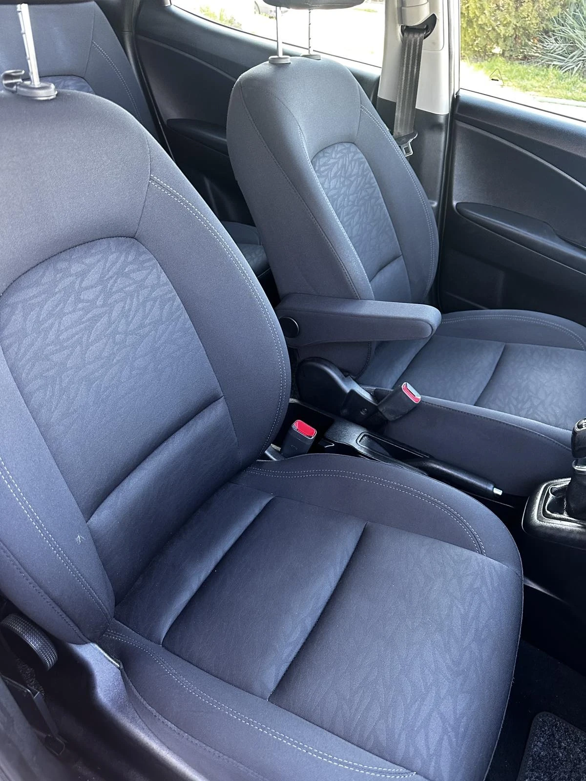 Hyundai Ix20 1.6CRDi* EURO 6B* 116к.с.* УНИКАЛЕН* , снимка 16 - Автомобили и джипове - 53830555