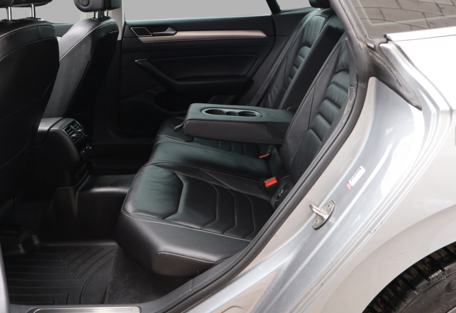 VW Arteon SEL PREMIUM | AWD | ШИБЕДАХ, снимка 11 - Автомобили и джипове - 54030418