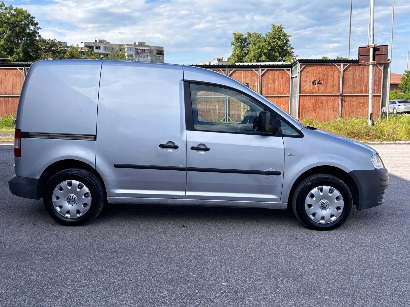 VW Caddy 1.9TDI * Климатик* , снимка 6 - Автомобили и джипове - 54511150