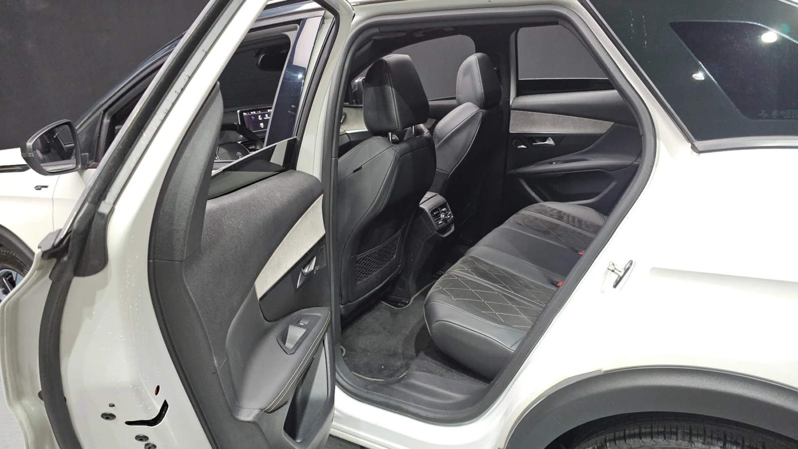 Peugeot 3008 Generation 2.0 BlueHDi GT | Panoramic Roof | Mobile.bg � ����������� 12