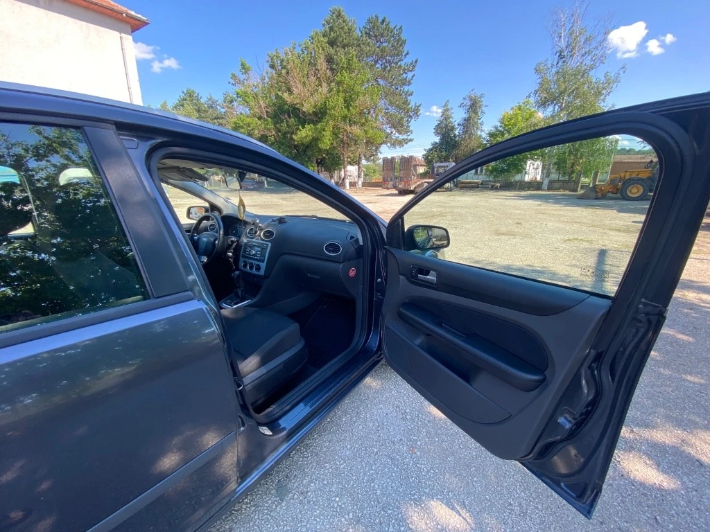 Ford Focus 1.6 TDCi, снимка 7 - Автомобили и джипове - 54833357