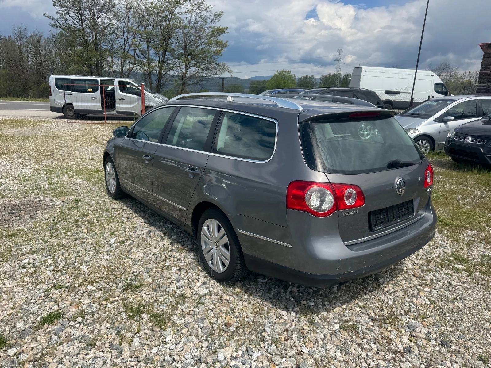VW Passat, снимка 5 - Автомобили и джипове - 55014493