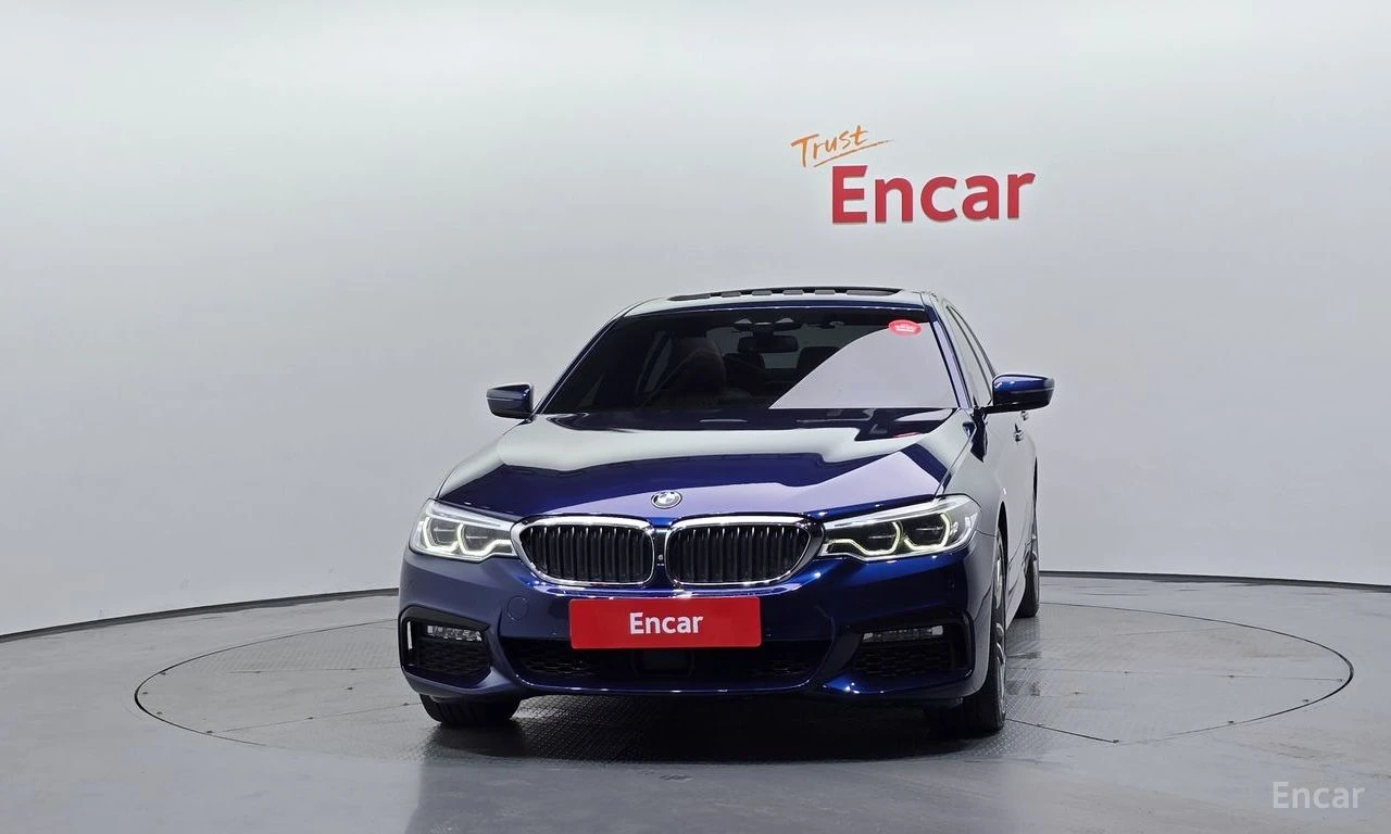 BMW 530 i xDrive M SPORT* DISTRONIC* 360* ХЕДЪП* ОБДУХВАНЕ, снимка 3 - Автомобили и джипове - 55528416