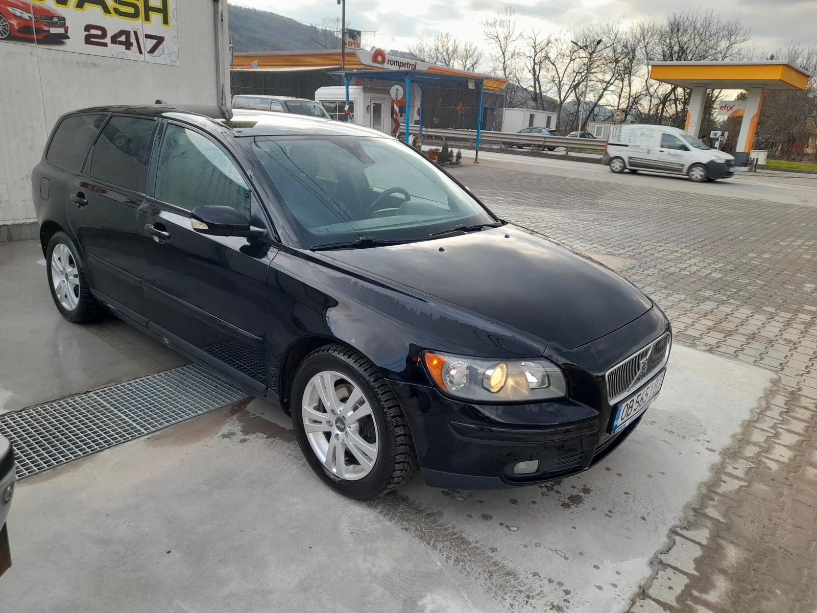 Volvo V50, снимка 3 - Автомобили и джипове - 55837330