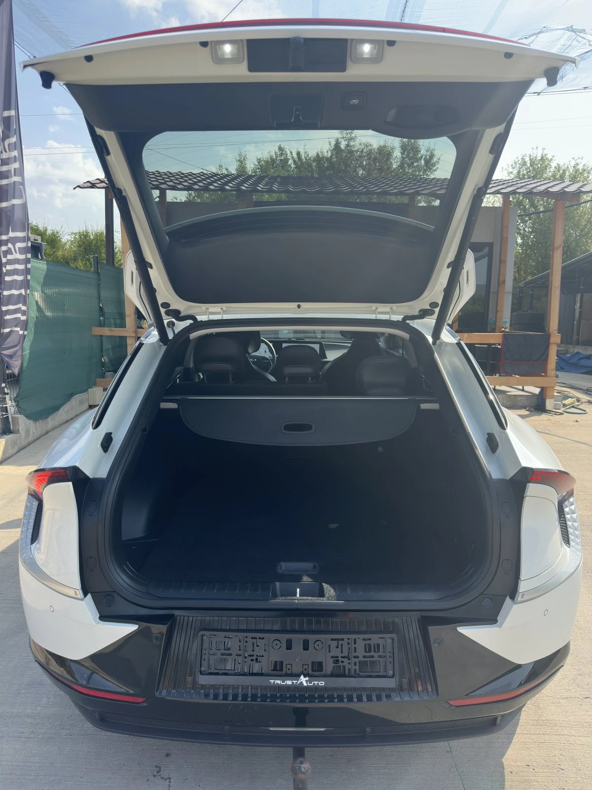 Kia EV6 77.4KWh RWD/2023/SOH100%/PLUS, снимка 16 - Автомобили и джипове - 55901030