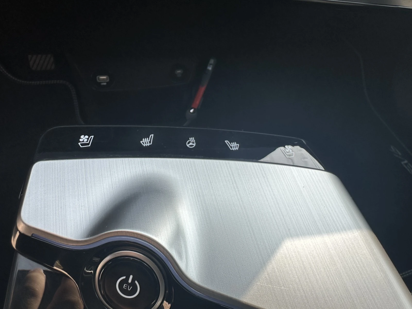Kia EV6 77.4KWh RWD/2023/SOH100%/PLUS, снимка 14 - Автомобили и джипове - 55901030
