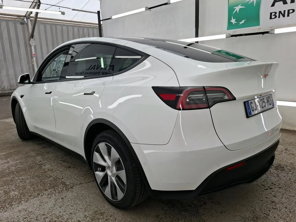 Tesla Model Y Long Range Dual Motor AWD Navi Leather 88% SoH , снимка 2 - Автомобили и джипове - 56115098