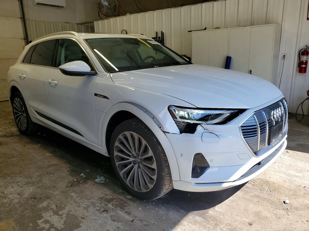 Audi E-Tron PRESTIGE* �����* ���������* ������* MATRIX* M����* | Mobile.bg � ����������� 4