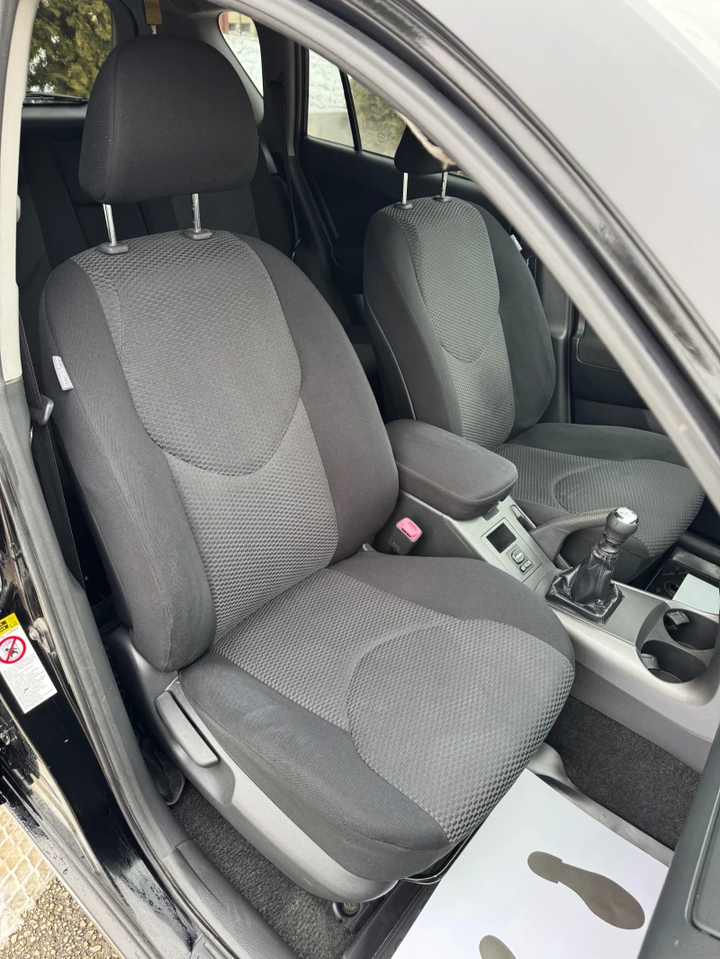 Toyota Rav4 2, 2 D4D 136k.c., снимка 8 - Автомобили и джипове - 53253502