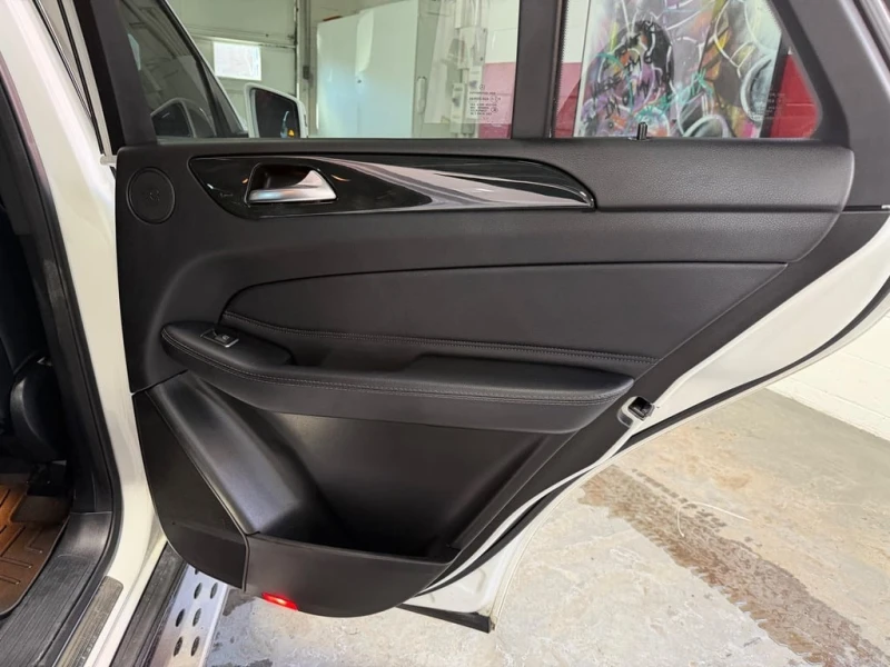 Mercedes-Benz GLE * 400 * CARFAX * ПАНОРАМА* ПОДГРЕВ* 360 камери* , снимка 11 - Автомобили и джипове - 53301581