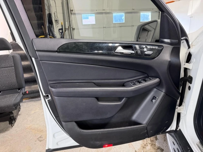 Mercedes-Benz GLE * 400 * CARFAX * ПАНОРАМА* ПОДГРЕВ* 360 камери* , снимка 17 - Автомобили и джипове - 53301581