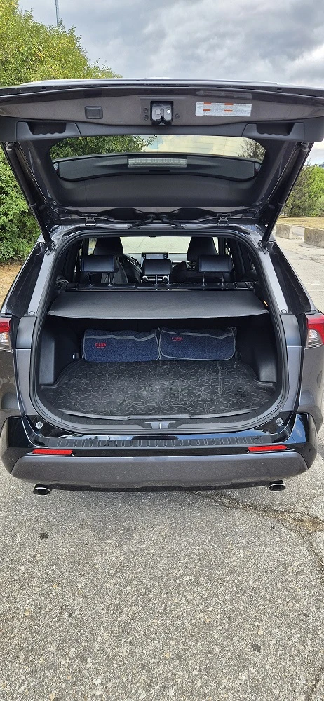Toyota Rav4 HYBRID* 4X4 * AWD-i* E-CVT* STYLE* KEYLESS-GO*  - изображение 8