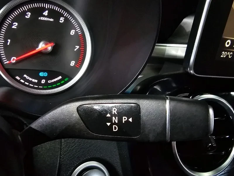 Mercedes-Benz GLC X253 Glc350E 4Matic, снимка 9 - Автомобили и джипове - 55275103