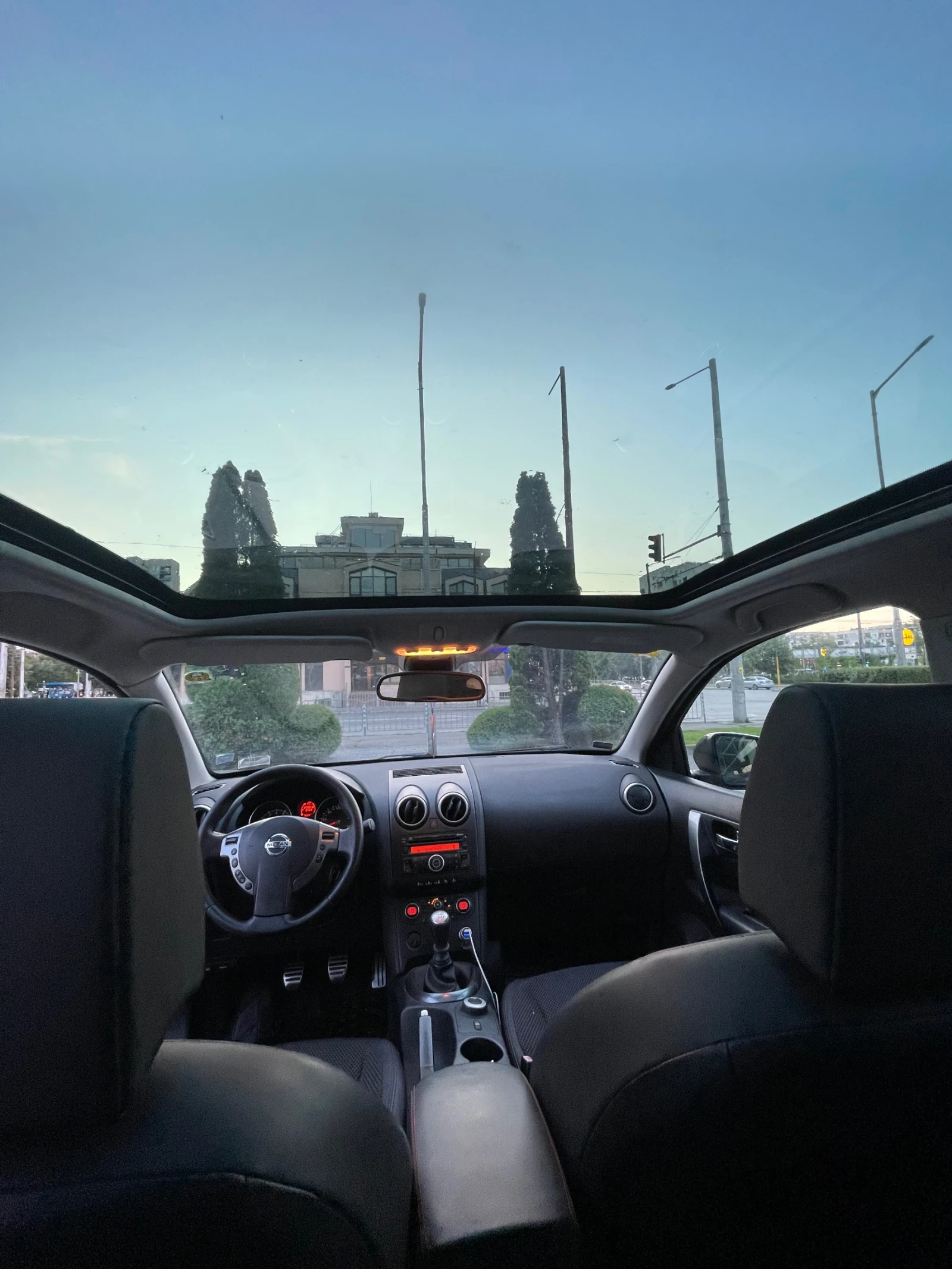 Nissan Qashqai 2.0 4х4 Панорама - изображение 8