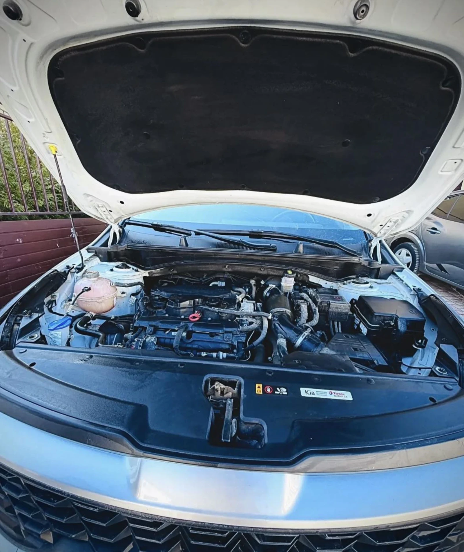 Kia Sportage ГАРАНЦИЯ 1.6-Т-GDI MildHybrid 4x2, снимка 2 - Автомобили и джипове - 54570779
