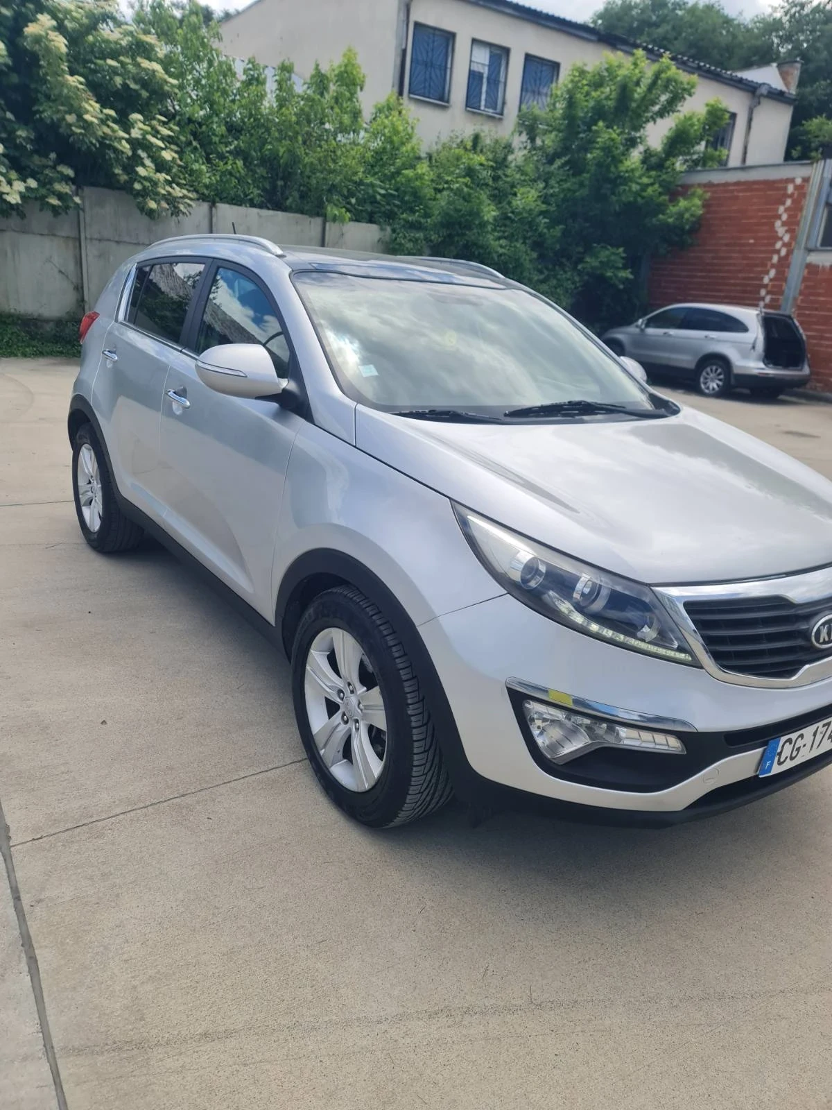 Kia Sportage 1.7, снимка 2 - Автомобили и джипове - 54585394