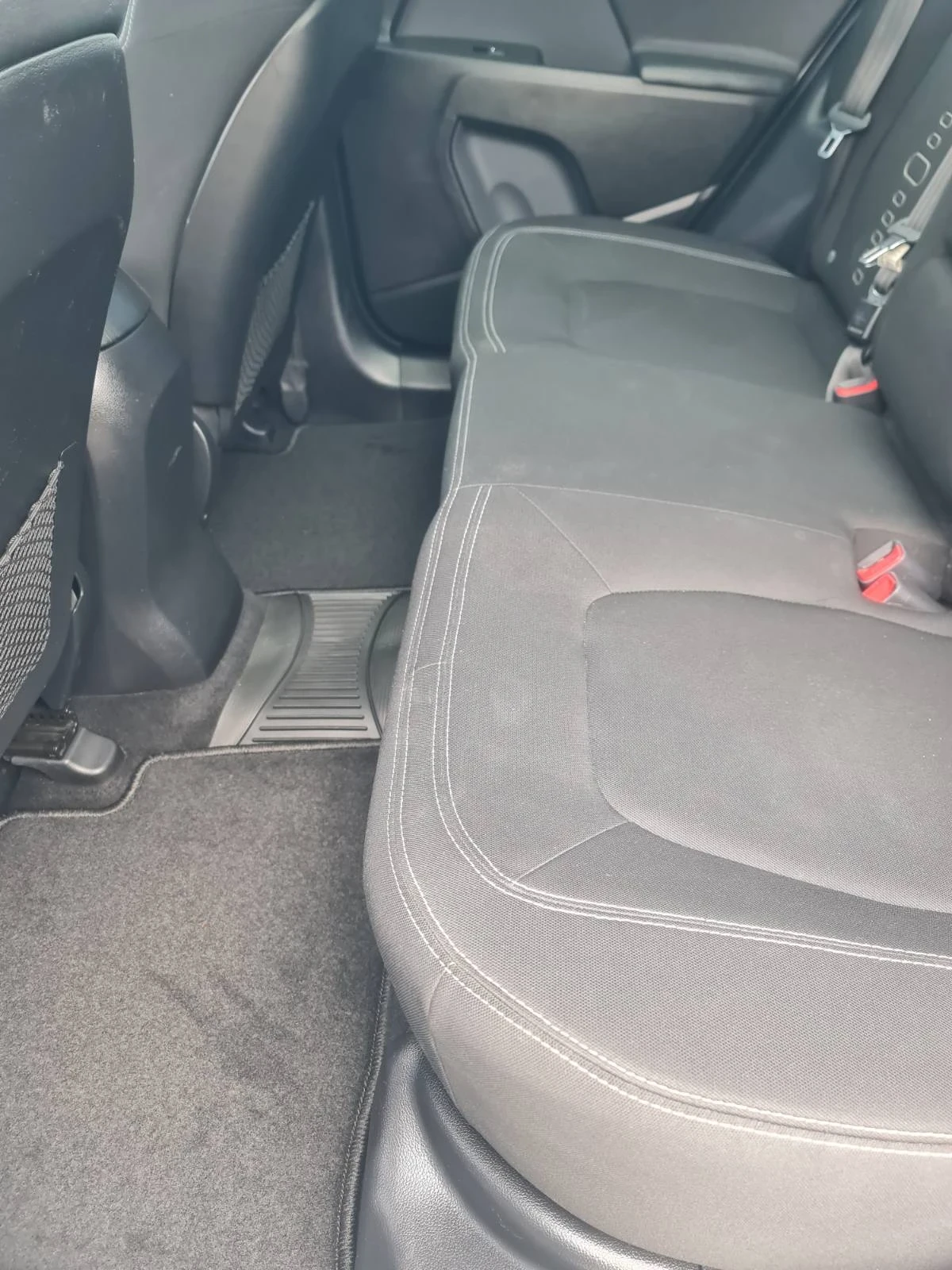 Kia Sportage 1.7, снимка 16 - Автомобили и джипове - 54585394