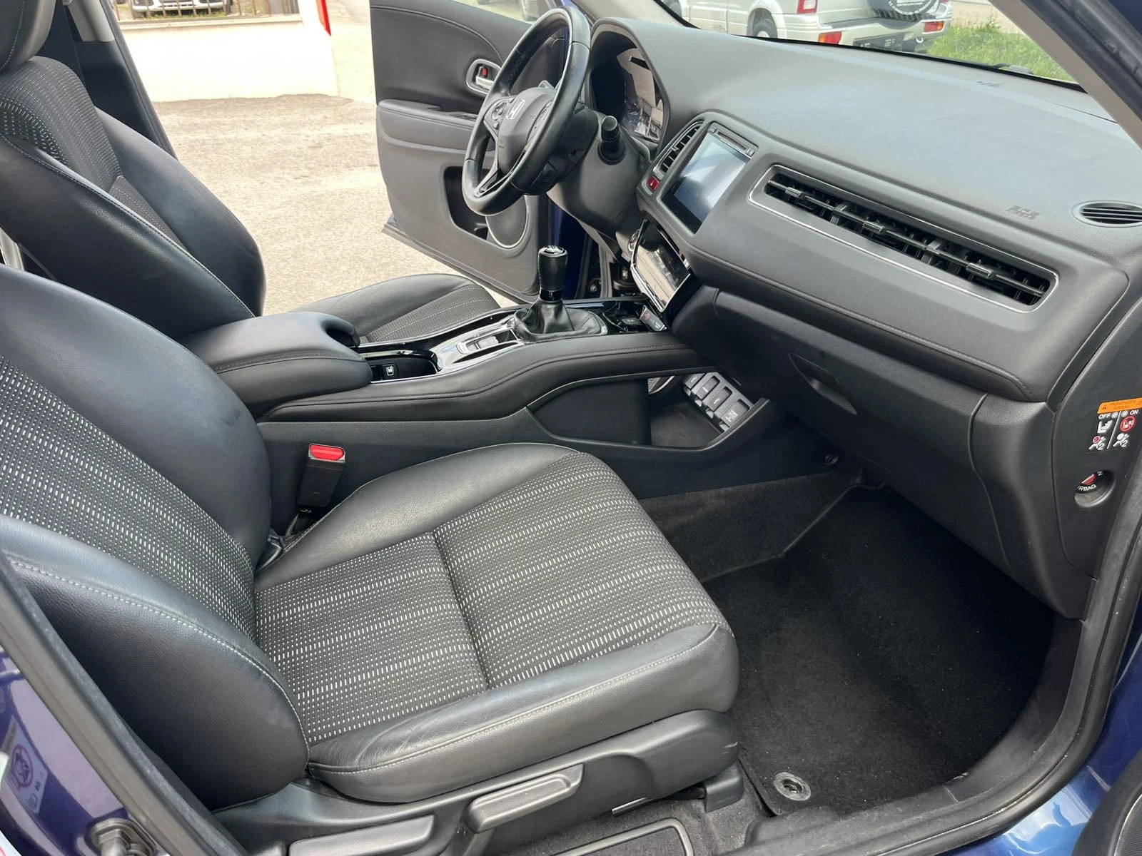 Honda Hr-v  1.6 i-DTEC 120кс 6 ск EURO 6B FULL ВНОС ИТАЛИЯ, снимка 10 - Автомобили и джипове - 54794431