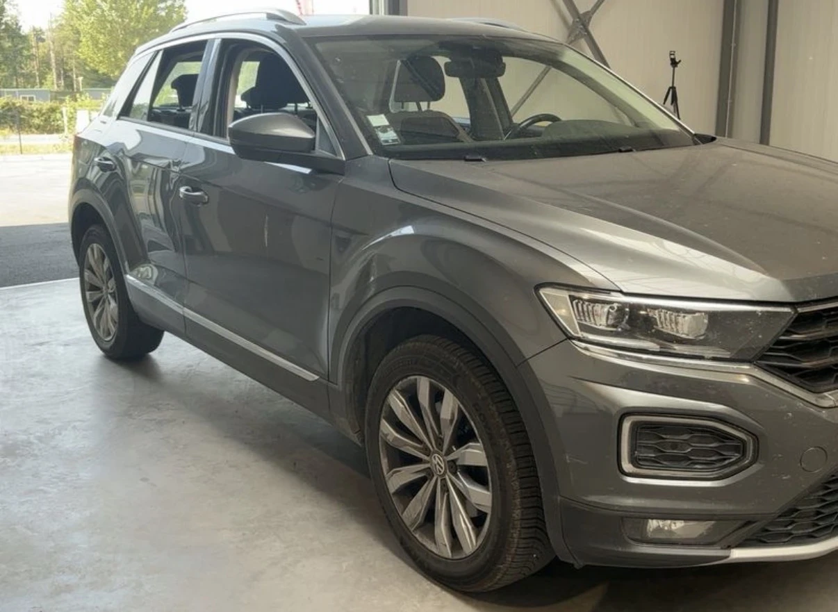 VW T-Roc 2.0TDI 150hp Carat, снимка 3 - Автомобили и джипове - 55383432