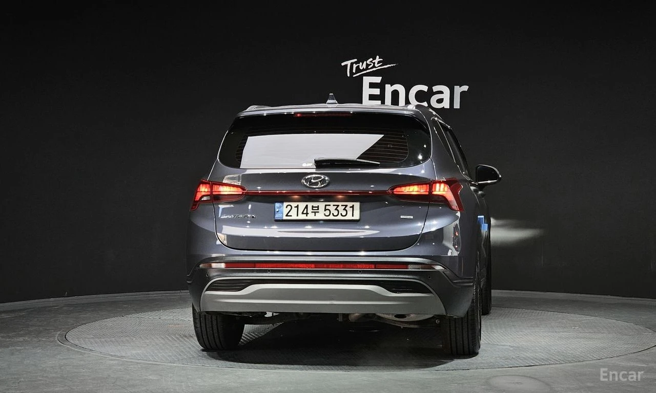 Hyundai Santa fe 2.2D Exclusive 4x4* DISTRONIC* ПОДГРЕВ* ОБДУХВАНЕ*, снимка 4 - Автомобили и джипове - 55431095