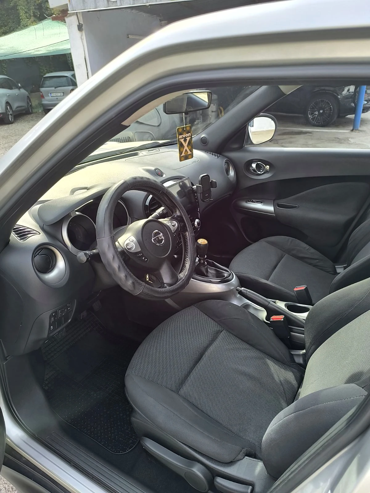 Nissan Juke 1.5 dCi, снимка 17 - Автомобили и джипове - 56166679