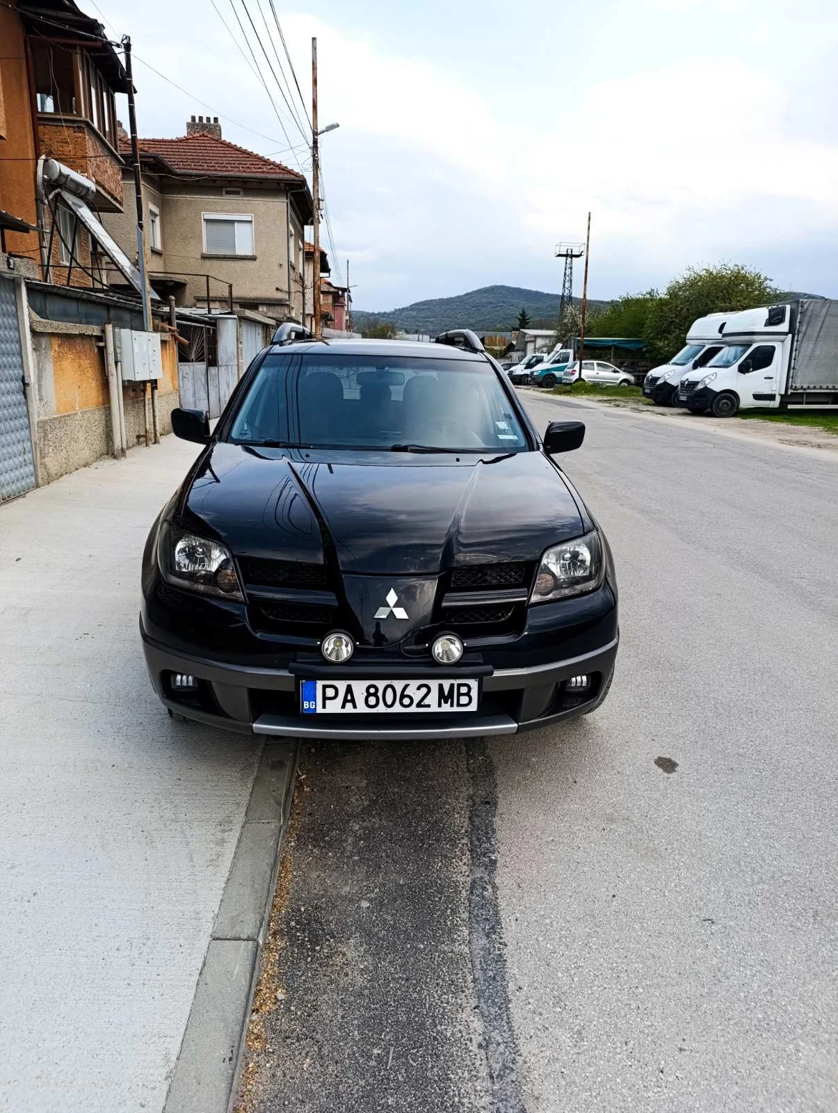 Mitsubishi Outlander, снимка 3 - Автомобили и джипове - 56335034