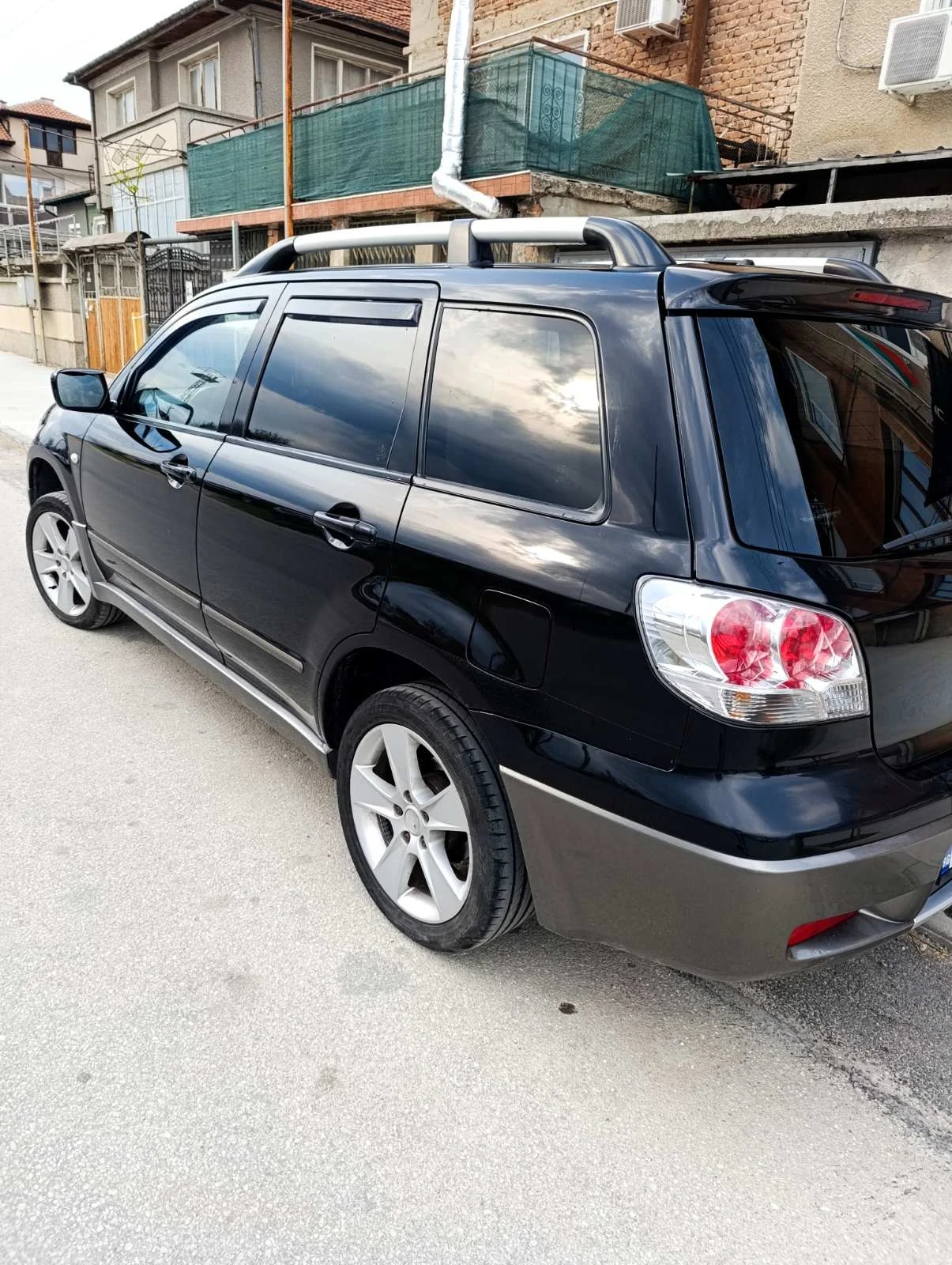 Mitsubishi Outlander, снимка 4 - Автомобили и джипове - 56335034
