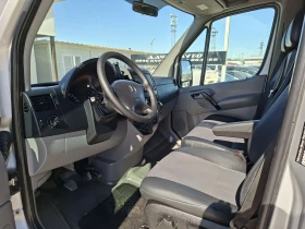 Mercedes-Benz Sprinter 316 АВТОПИЛОТ/ПАРКТРОНИК/КЛИМА/6МЕСТА, снимка 9