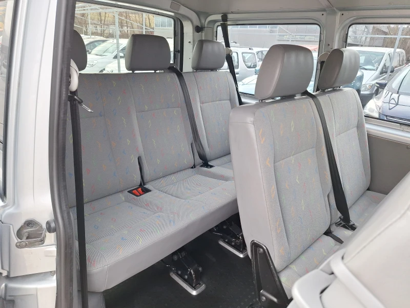 VW Transporter 1.9tdi 102ks 9 mesten!, снимка 14 - Бусове и автобуси - 48211595