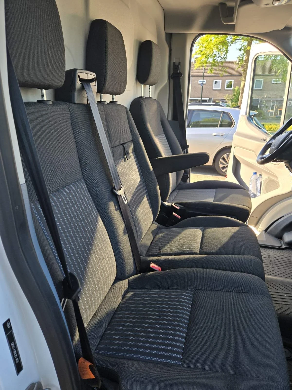 Ford Transit 2.0 TDCi L2H2 - изображение 8