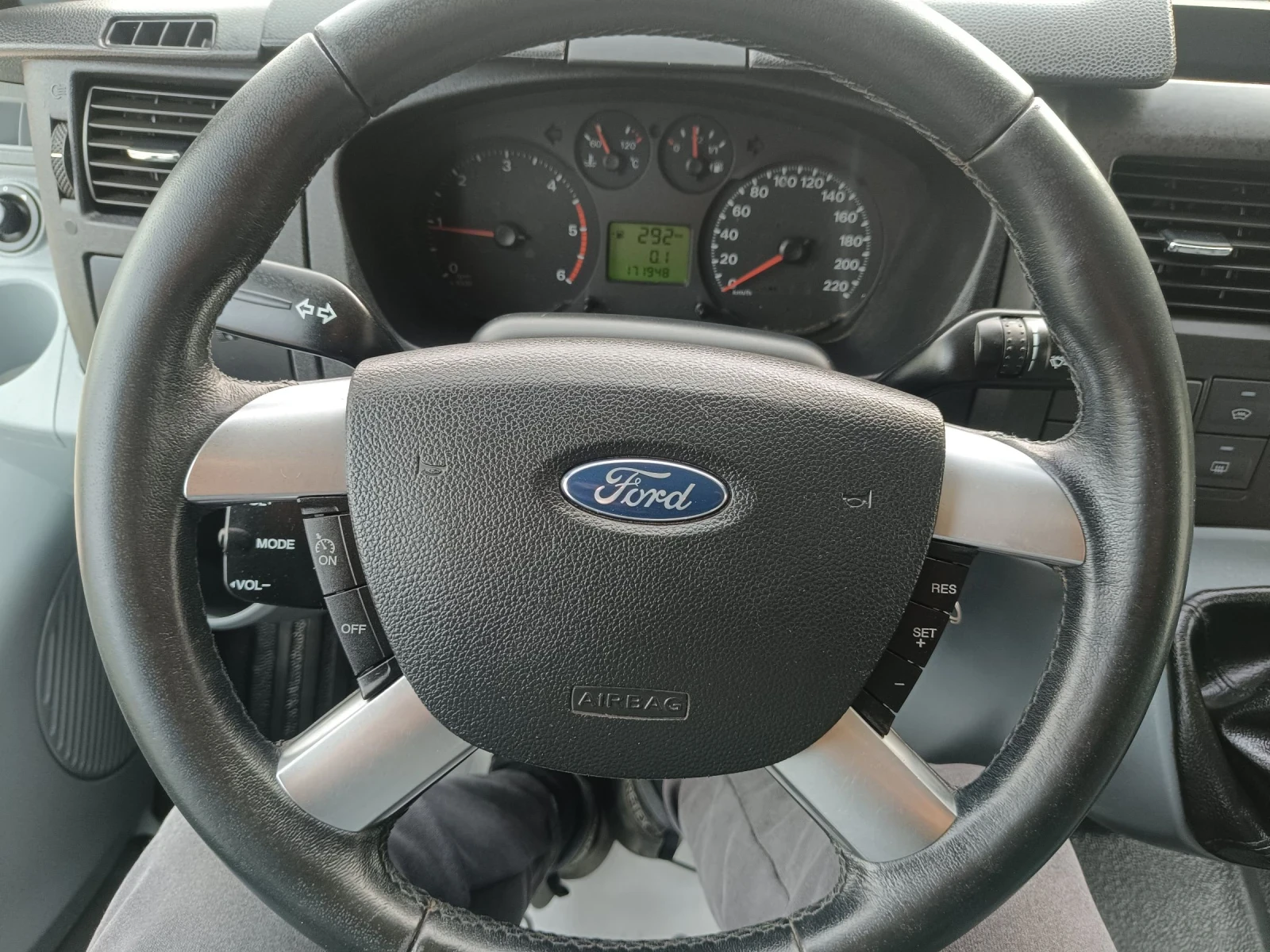 Ford Transit 9места 140к.с. 6ск. 171000км. - изображение 9