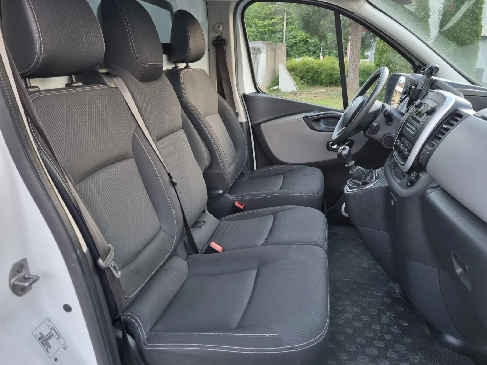 Nissan NV300 1.6D 120к.с ШВЕЙЦАРИЯ, снимка 8 - Бусове и автобуси - 54665163