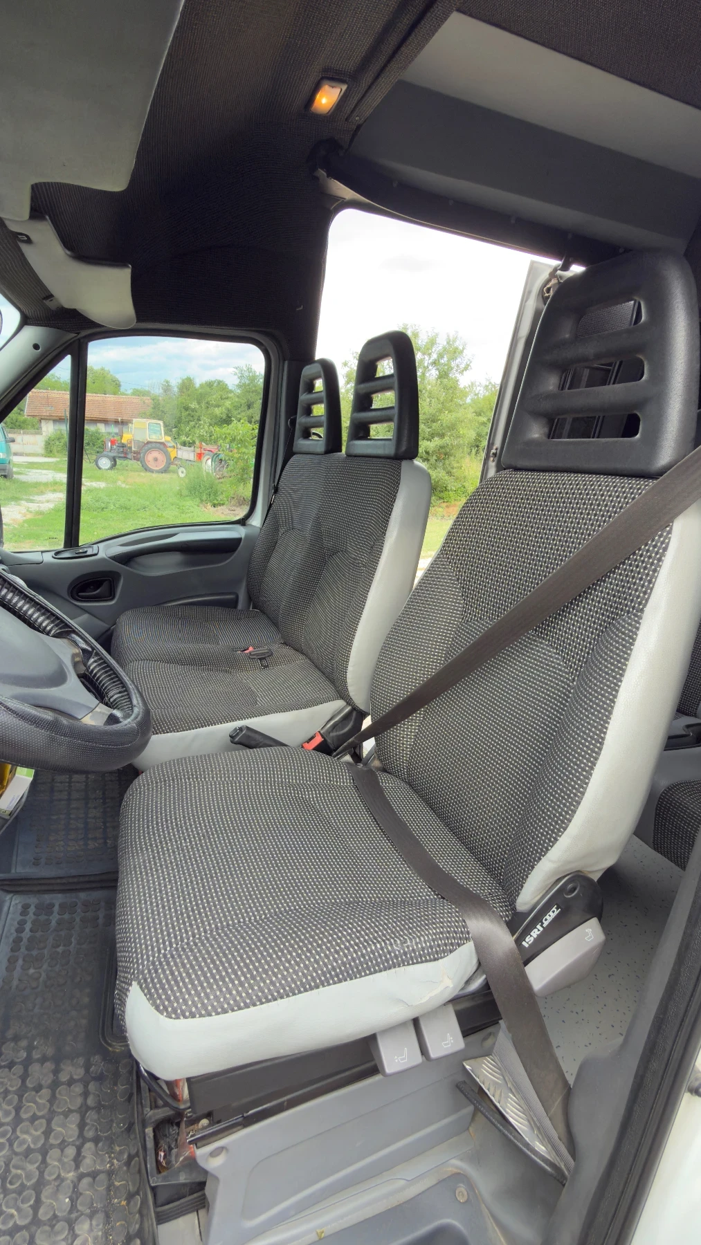Iveco Daily 3.0HPI 180кс., снимка 5 - Бусове и автобуси - 55201962